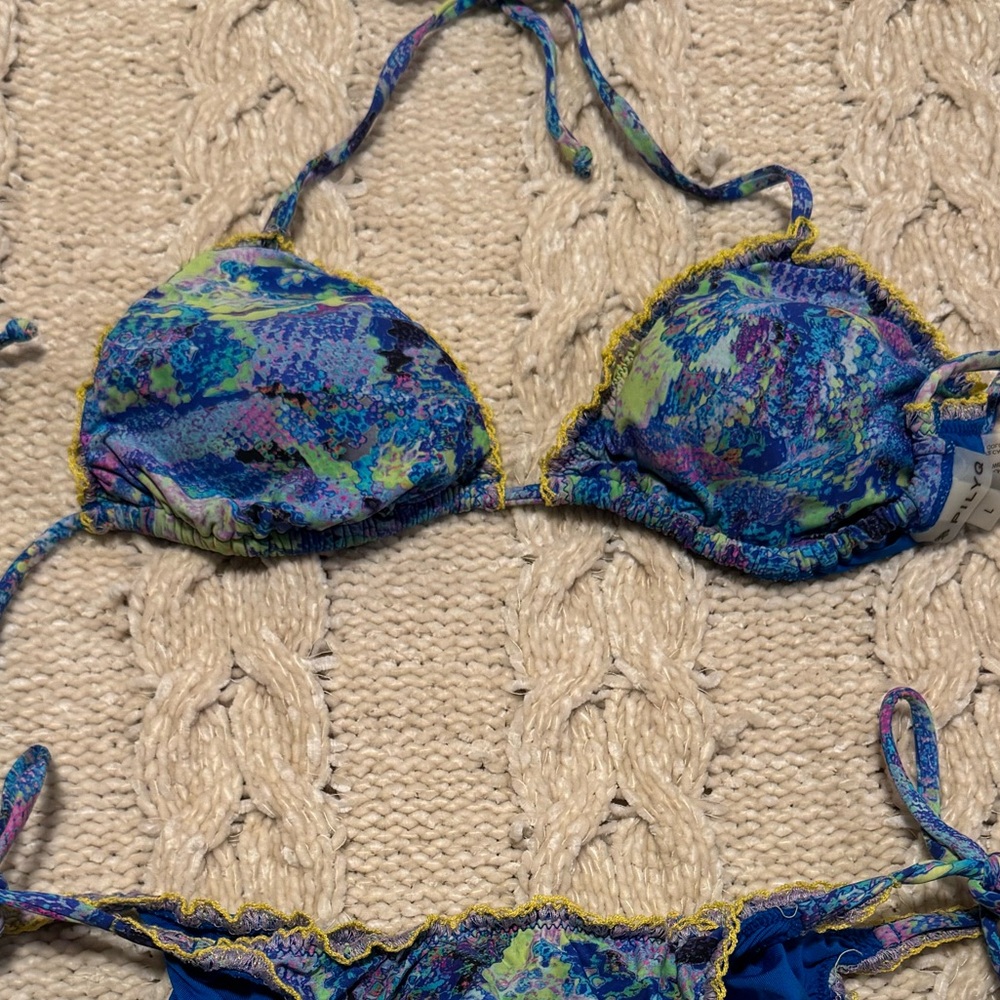 PILY Q Bikini Top